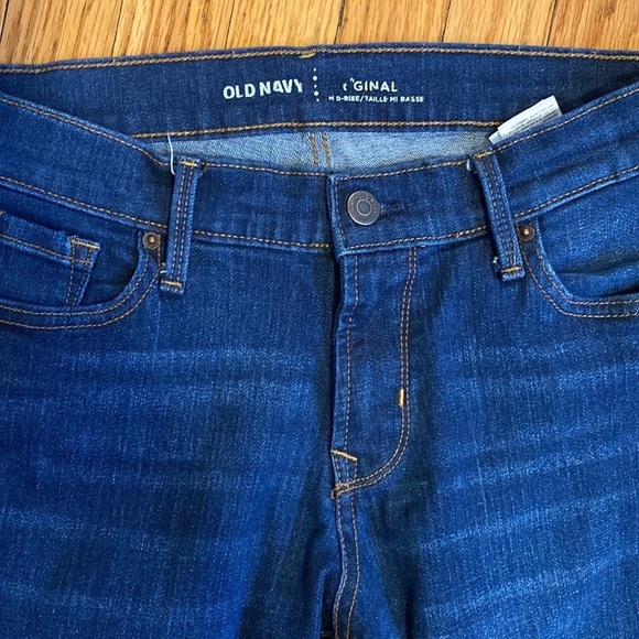 Old navy size 4short jeans - Picture 2 of 4